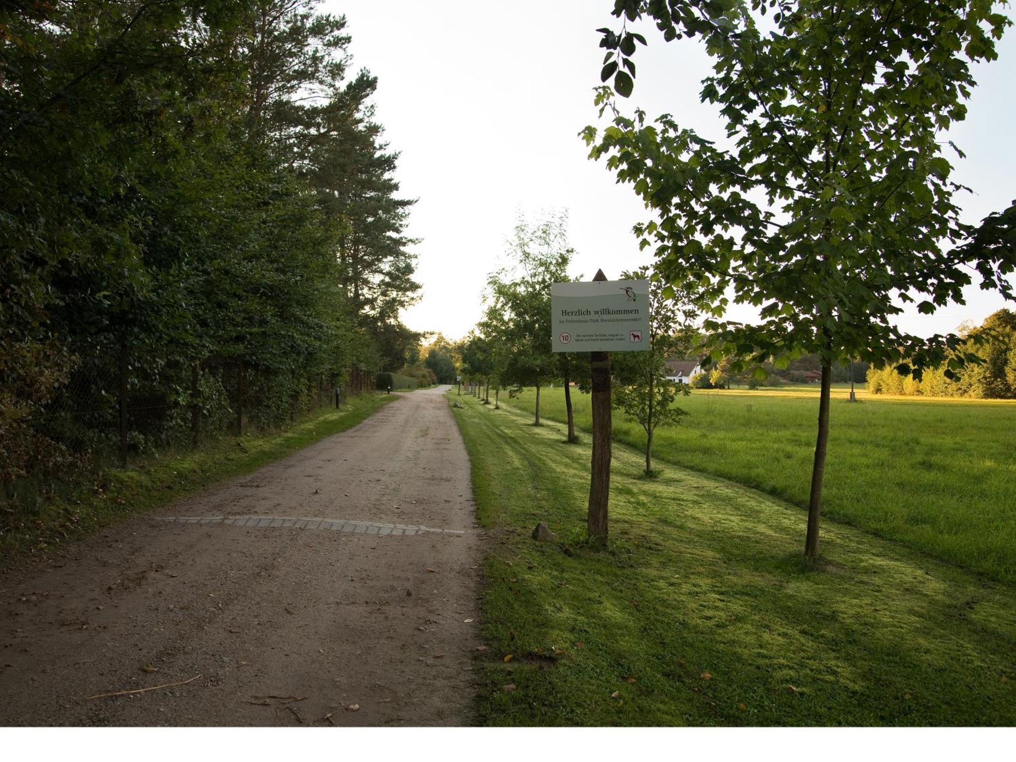 Ferienhaus-Park Brennickenswerder Lychen Esterno foto