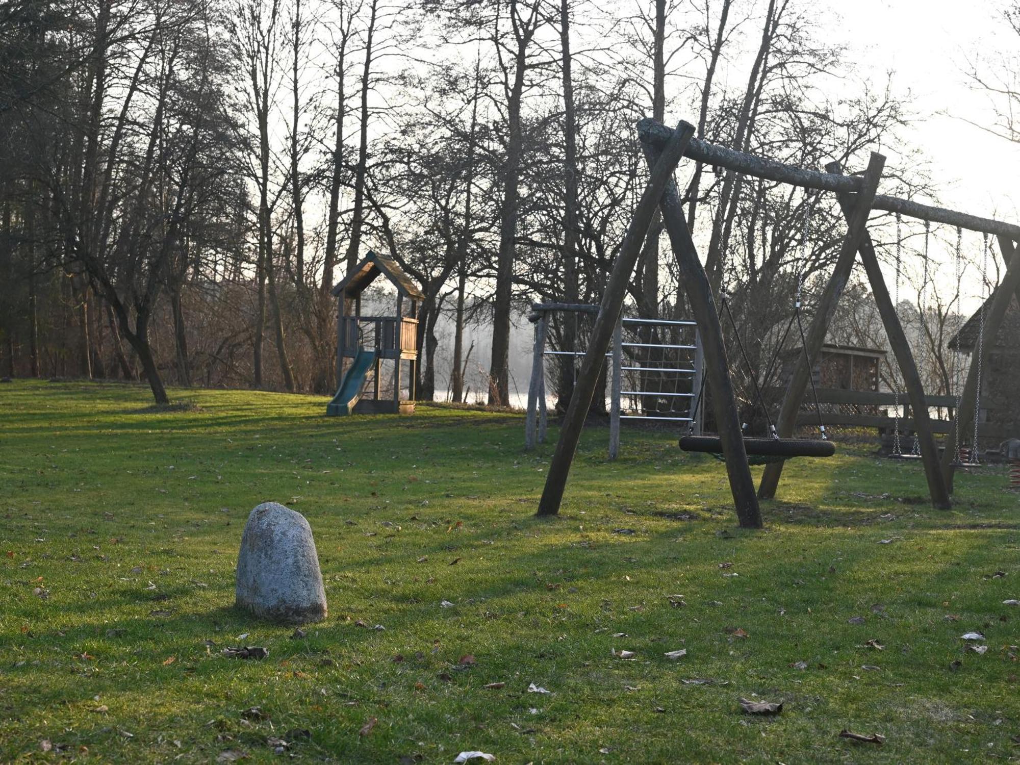 Ferienhaus-Park Brennickenswerder Lychen Esterno foto